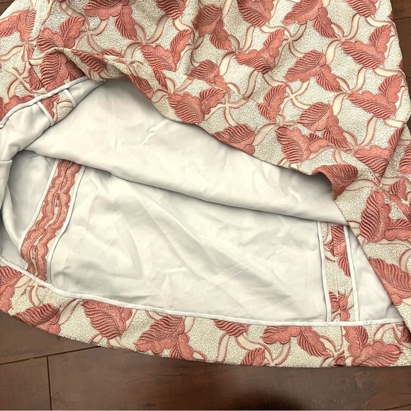 VINTAGE 1970s Maxi Dress Textured Leaf Print Collared Vtg 70s Hostess Gown - Picture 9 of 10